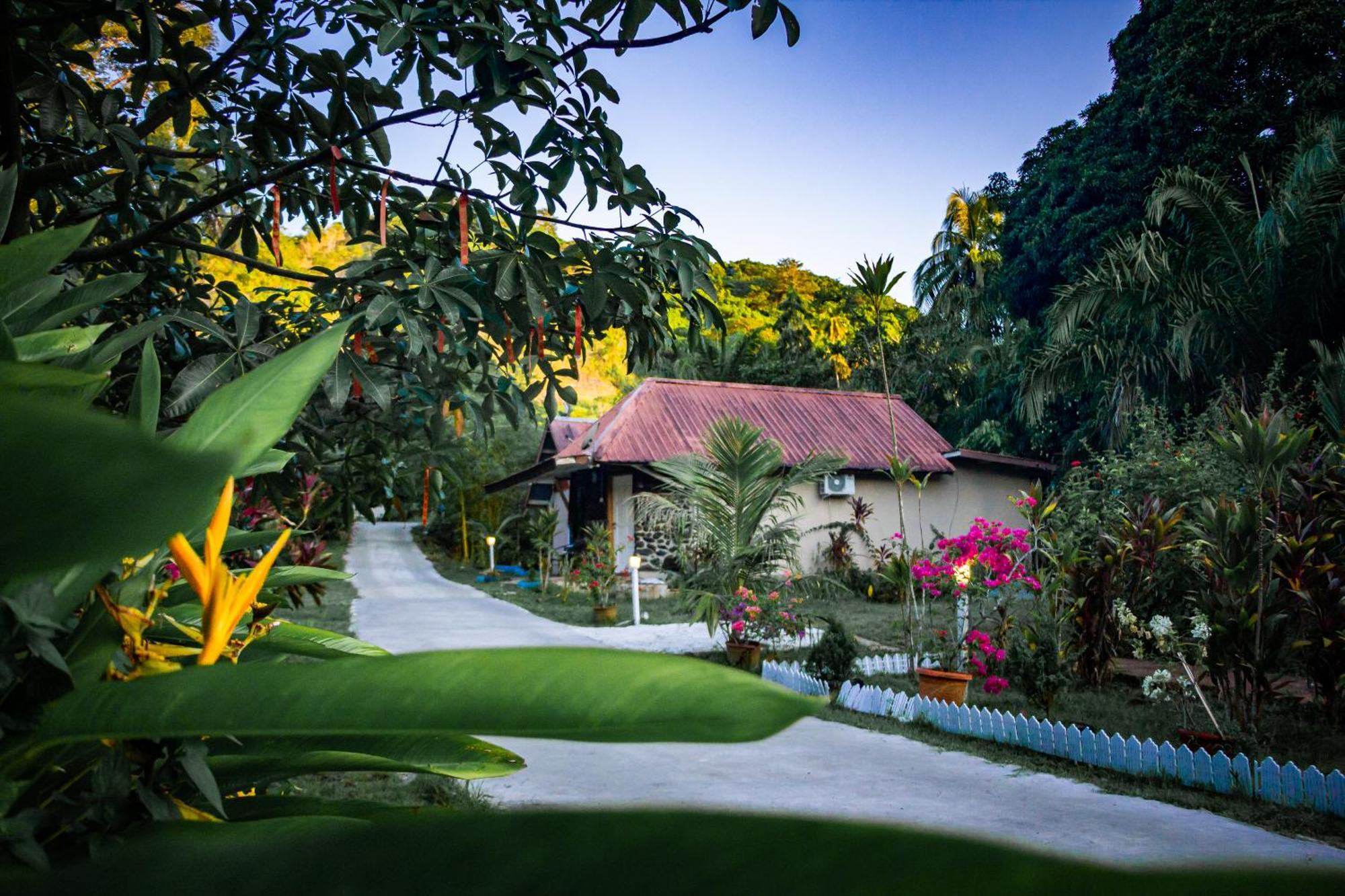 Timba Garden Free Town And Jetty Transport Hotel Semporna Buitenkant foto
