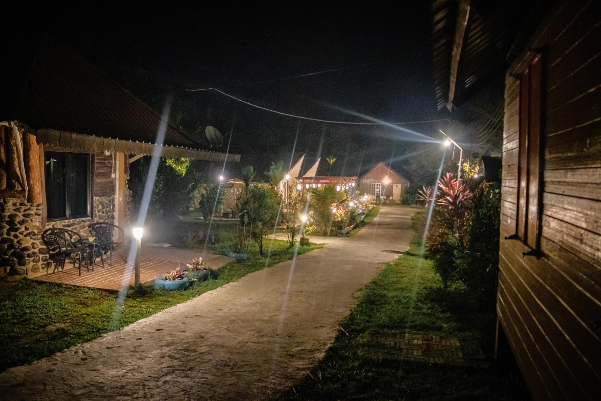 Timba Garden Free Town And Jetty Transport Hotel Semporna Buitenkant foto