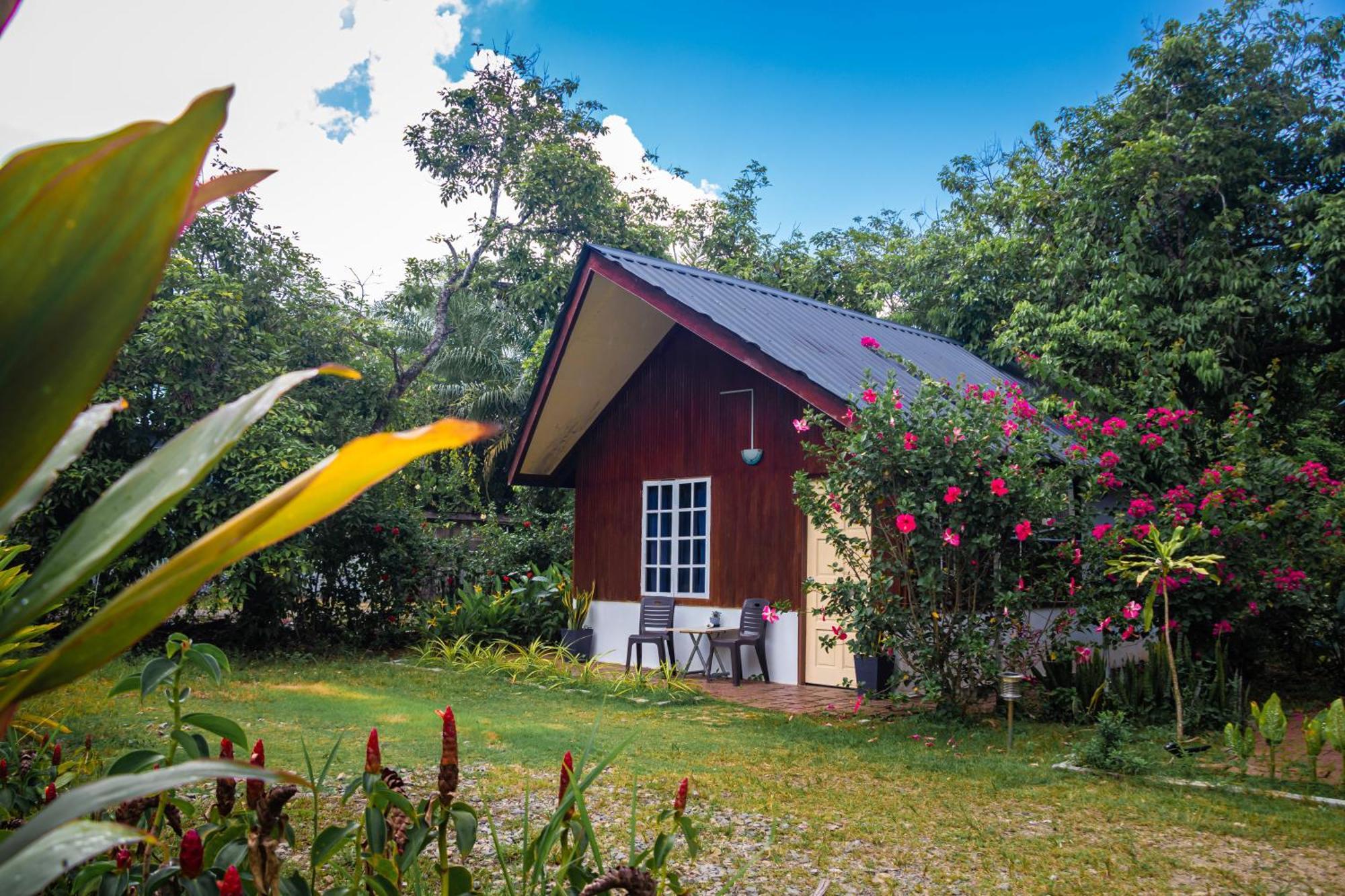 Timba Garden Free Town And Jetty Transport Hotel Semporna Buitenkant foto
